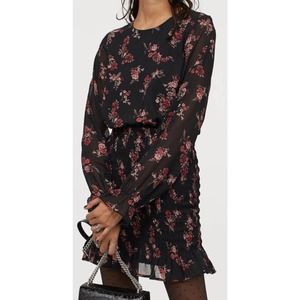 New H&M Medium Frilly Cocktail Detail Dress